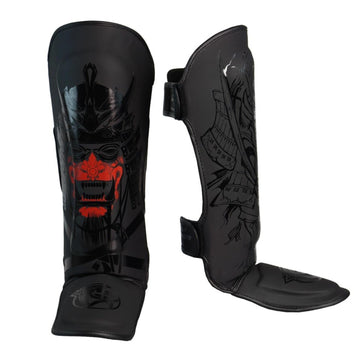 Dragondo 40724-P Yakuza Schienbeinschoner – Profi Schienbein- und Spannschutz für Muay Thai, Kickboxen & MMA – Stoßfester Samuray-Design Beinschutz, Schwarz (L)