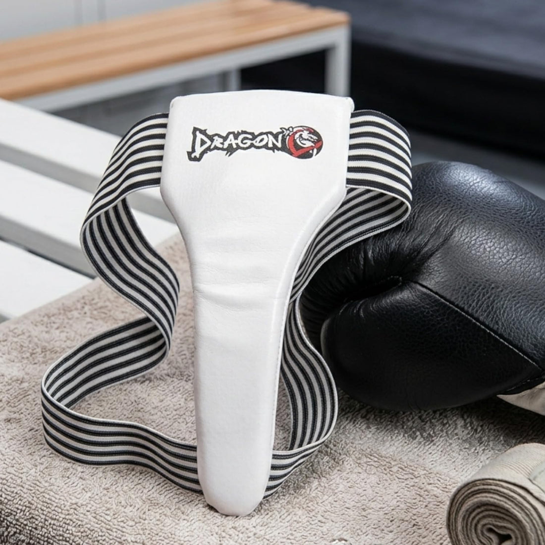 Dragon do 11754 Damen Tiefschutz Anatomischer Genitalschutz für Taekwondo, Kickboxen Karate Komfortabler Kampfsport Schutz für Frauen