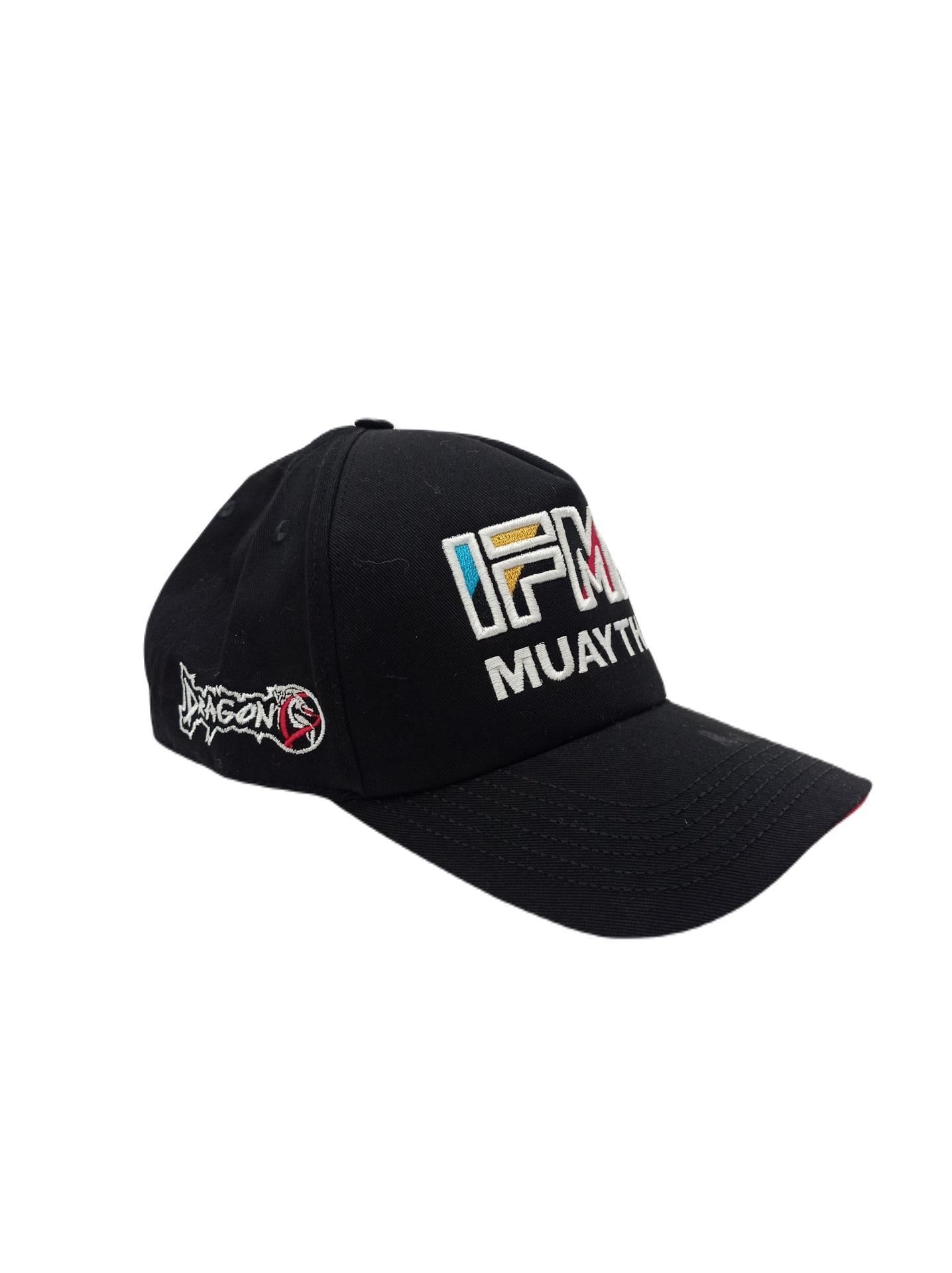 DragonDo 50325AC Muay-Thai-Mütze mit IFMA-Logo-Stickerei – Mütze für Freizeit und Training